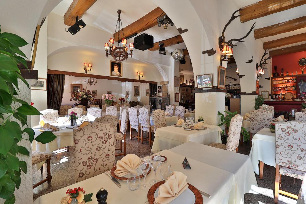 Logis Le Relais Imperial Hotel Saint-Vallier-de-Thiey Kültér fotó