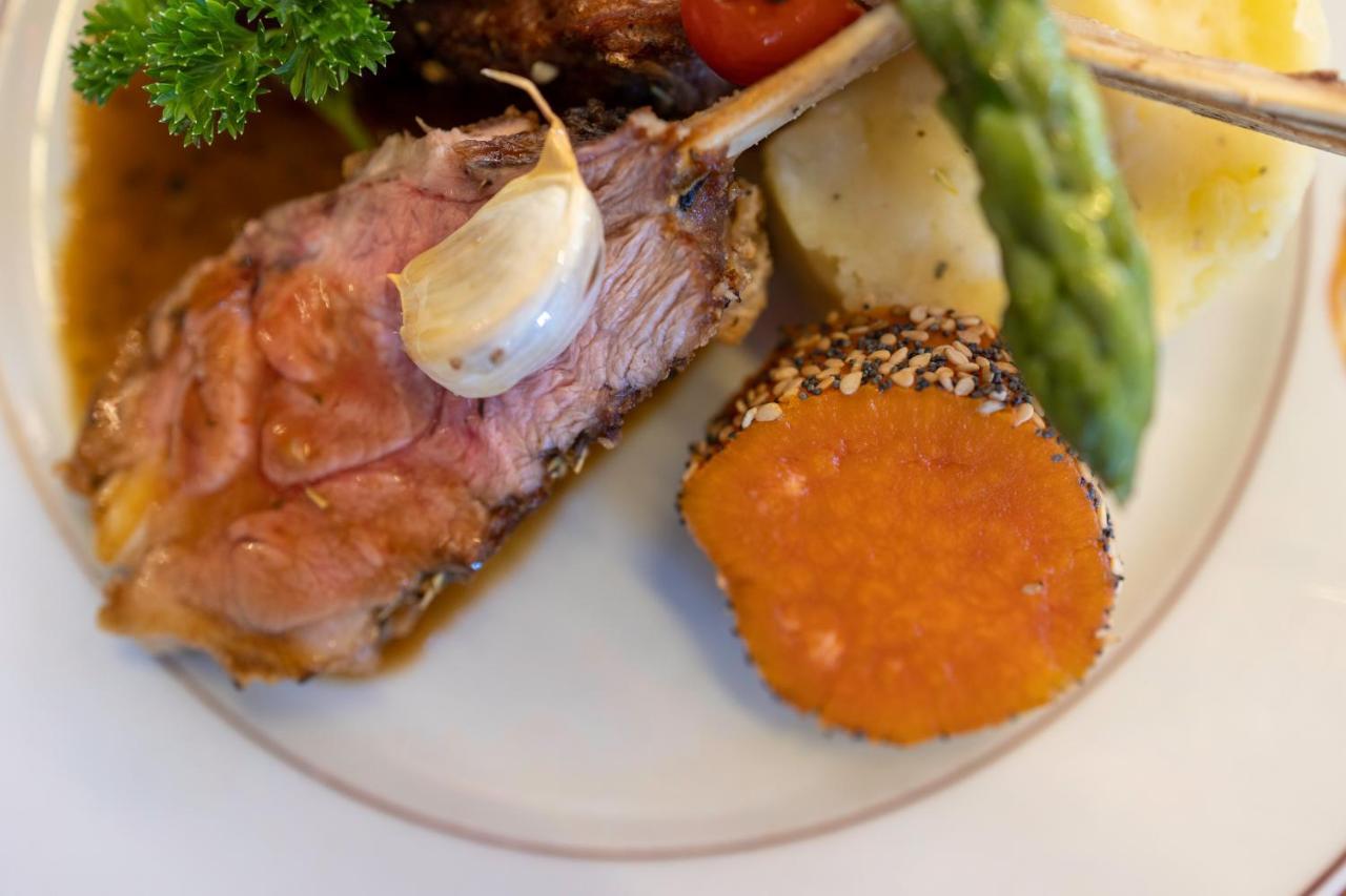 Logis Le Relais Imperial Hotel Saint-Vallier-de-Thiey Kültér fotó