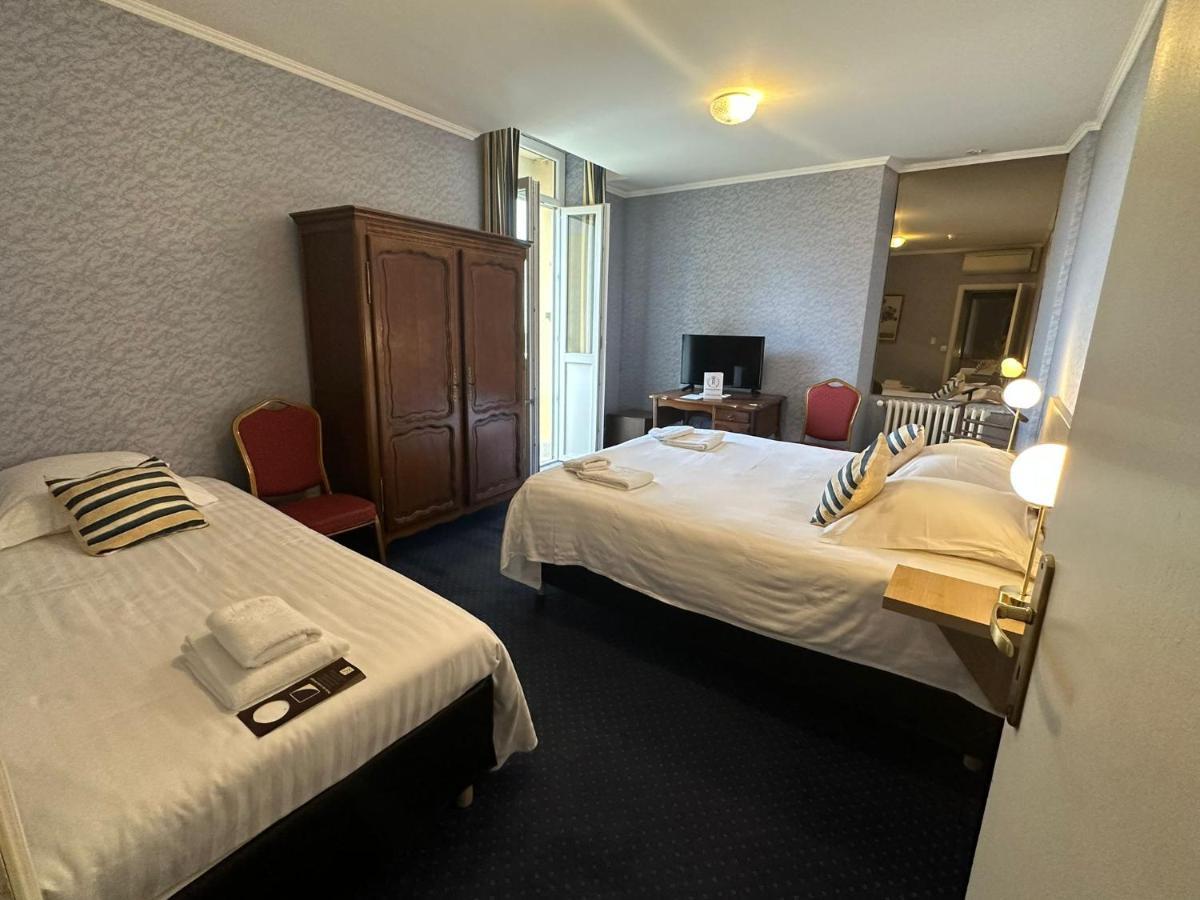 Logis Le Relais Imperial Hotel Saint-Vallier-de-Thiey Kültér fotó