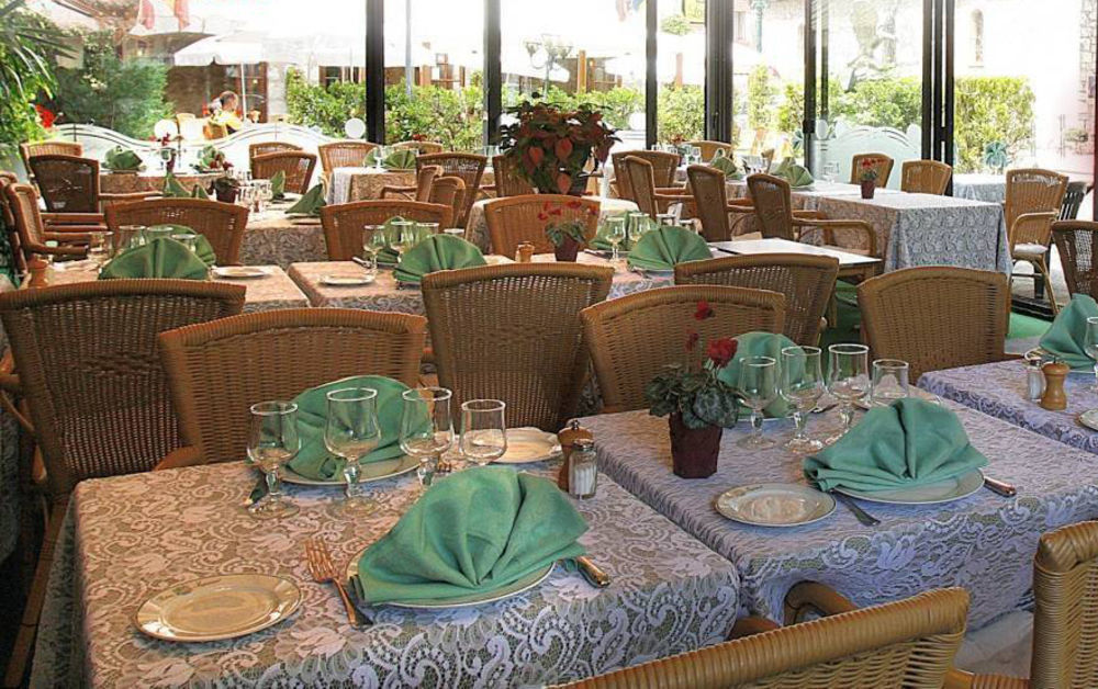 Logis Le Relais Imperial Hotel Saint-Vallier-de-Thiey Kültér fotó