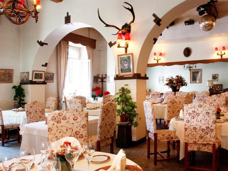 Logis Le Relais Imperial Hotel Saint-Vallier-de-Thiey Kültér fotó