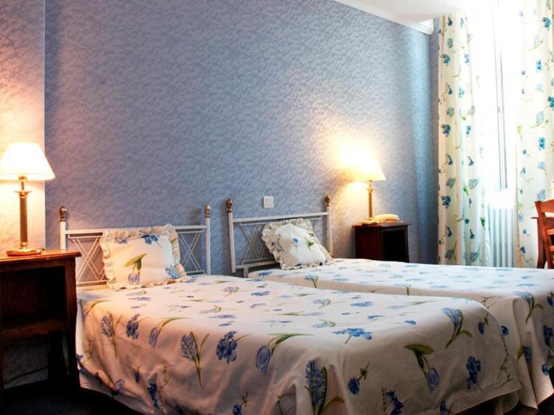 Logis Le Relais Imperial Hotel Saint-Vallier-de-Thiey Kültér fotó